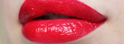 NYX Mega Shine Lip Gloss 137A "Perfect Red"