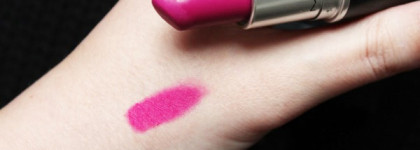 MAC retro matte lipstick A64 "Flat Out Fabolous"