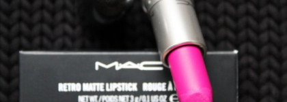 MAC retro matte lipstick A64 "Flat Out Fabolous"