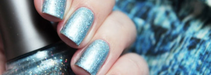 Morgan Taylor professional nail lacquer 50168 "If the Slipper Fits" + 50167 "Party at the Palace" (Cinderella Collection)