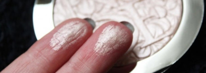 Illuminating powder Diorskin nude air Glowing Gardens (Spring 2016) 001 Glowing Pink