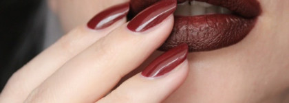Chanel nail colour #639 Exception + MAC matte lipstick Antique Velvet