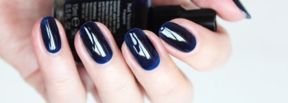 Illamasqua nail varnish Propaganda