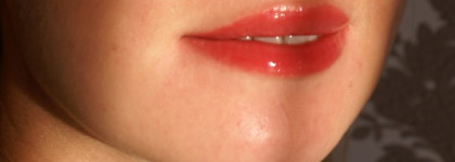 «Мадам, Вам мало в Париже пространства…» или  Guerlain Gloss D`enfer Maxi Shine № #861 Madame Flirte