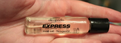 Экспресс-масло для кутикулы Alessandro Express nail oil