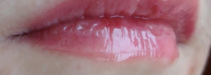 Обычный пост про обычные два блеска для губ