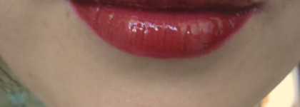 Sexy Pulp volume gloss Sexy Pulp  от Yves Rocher № 04 "Rouge sombre"
