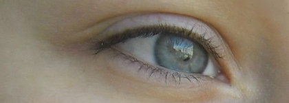 Рисуем стрелки, подводим слизистую с Yves Rocher