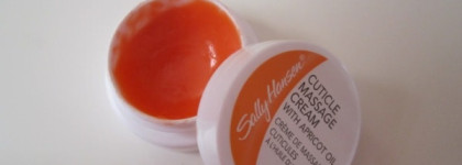 Те, кто должны нас любить-холить-лелеять. А еще умасливать! Средства по уходу за кутикулой