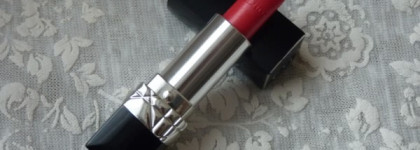 Губная помада Rouge Dior Couture Colour Voluptuous Care Lipstick в оттенке 757 Souveraine