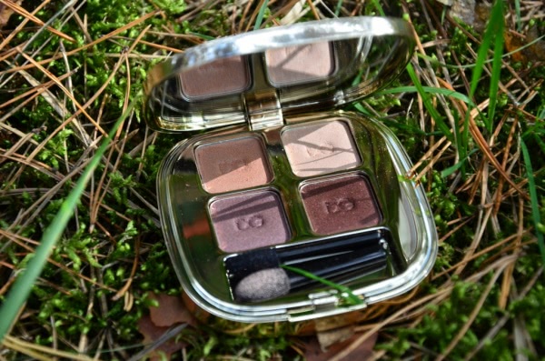 Четырехцветные тени для век Smooth eye colour quard от Dolce & Gabbana в оттенке 140 (Contrasts)