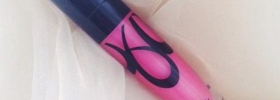 Весенний Benefit Ultra Shines lip gloss Dancing queen