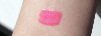 Весенний Benefit Ultra Shines lip gloss Dancing queen
