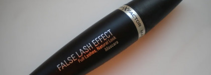 Максимально естественные ресницы с Max Factor False Lash Effect Mascara in Black