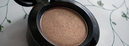 Идеальный вариант на каждый день: MAC Eye Shadow Patina