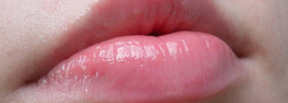 Сама нежность Artdeco Hydra Lip Booster №38