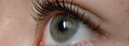 Очередная отличница от Max Factor: Clump Defy by False Lash Effect в оттенке Black