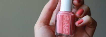 Карибы с Essie Stones n'Roses #350