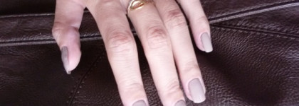 Аппетитное крем-брюле Golden Rose Rich Color nail lacquer №05