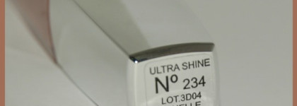 Нежность… Блеск для губ Ultra Shine lip gloss creamy & hydrating formula #234 от Ninelle