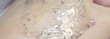 Pola Sakura Veil T-Zone Purifying Scrub - разогревающий скраб для Т-зоны