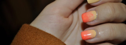 Мой осенний маникюр с лаками Dance Legend "цвет сияния #325" и Sally Hansen "Xtreme wear #320"