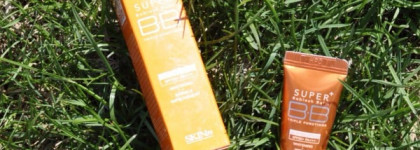 BB Cream Skin79 Super Plus Vital BB Cream Triple Functions Hot Orange Spf50