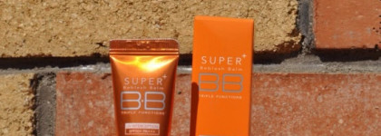 BB Cream Skin79 Super Plus Vital BB Cream Triple Functions Hot Orange Spf50