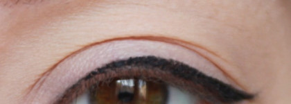 Benefit Push-Up Liner They're Real! Первый гелевый лайнер