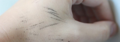 Benefit Push-Up Liner They're Real! Первый гелевый лайнер