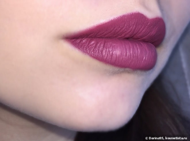 Для идеальных сливовых губ: Sephora Cream lip stain в оттенке 04, Gosh Velvet Touch Lipliner в оттенке # Wild cherry