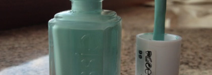 Мята на ногтях или Essie "Mint candy apple"