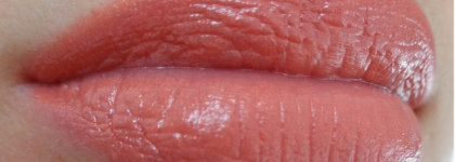 Три помады, две серии MАС Cremesheen lipstick Fanfare #A32, MAC  Cremesheen lipstick Ravishing #A22 и MAC Sheen supreme lipstick Bare Again #A52