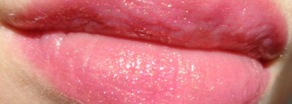 Три моих карамельки. Блески для губ Chanel Levres Scintillantes Glossimer #124, №166, №146