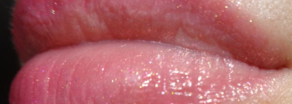 Три моих карамельки. Блески для губ Chanel Levres Scintillantes Glossimer #124, №166, №146