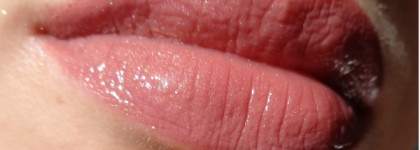 По следам осени 2012г. Chanel Rouge Allure Extrait De Gloss 68 Troublant & Chanel Rouge Coco 45 Caractere