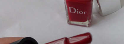 Лак для особых случаев Dior Vernis 853 Masai Red