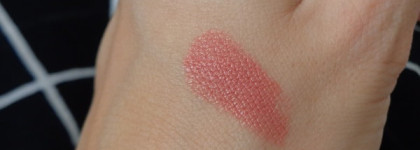 Giorgio Armani Rouge D'armani №506 - помада, к которой нужен подход