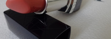 Deja Vu с помадами Dior Rouge Dior Voluptuous Care Lipstick 651 Rose Tourbillon, Dior Rouge Nude 459 Charnelle, Dior Addict Extreme Lipstick 356 Cherie bow & Dior Addict Extreme Lipstick 546 Gri Gri