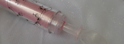 Блеск-пыльца для век Rouge Bunny Rouge Loose Glitter Pigment в оттенке Eaten All The Cherries (В лепестках рассвета)