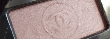 Немного осени зимой. Chanel Ombre Essentielle Soft Touch Eyeshadow 99 Hasard & Chanel Stylo Yeux Waterproof Long-Lasting Eyeliner 104 Khaki Precieux