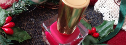 Estee Lauder Pure Color Nail Lacquer Beautiful Liar