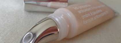 Clinique Lid Smoothie Antioxidant 8-Hour Eye Colour 01 Bit O’Honey & 06 Сute –cumber