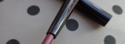 Красивое бордо Chanel Stylo Yeux Waterproof Long-Lasting Eyeliner 85 Grenat