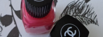 Поднимем настроение с Chanel Le Vernis Nail Colour 571 Fracas