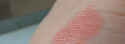 Идеальная спутница к любому макияжу глаз - Burberry Lip Cover Soft Satin Lipstick #27 Tulip Pink