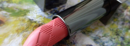 И снова о кораллах. Burberry Lip Cover Soft Satin Lipstick #03 Cameo Pink
