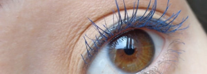 Yves Rocher Volume Vertige Lash Curler Effect Mascara в оттенке 03 Bleu - Тушь для ресниц "Виртуозный объем" с эффектом подкручивания в синем цвете