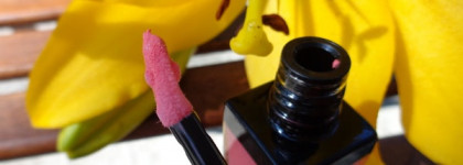 Румяна и блеск для губ в одном флаконе. YSL Baby Doll Kiss & Blush Lips & Cheeks soft matte colour #8 Pink Hedoniste