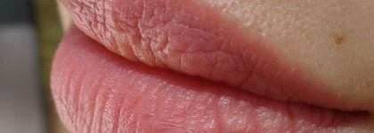 Кремовые румяна Bourjois Cream Blush в оттенке Sweet Cherry